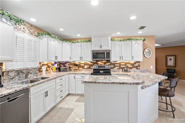 607 Lake View Drive, Mission, TX 78572