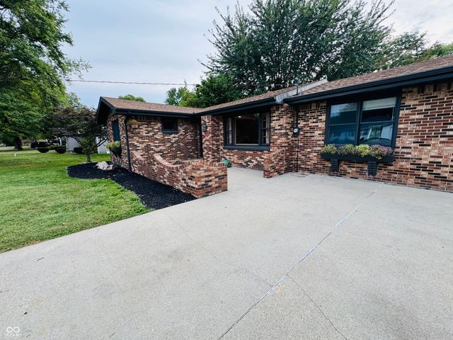 6905 Hendricks Street, Anderson, IN 46013