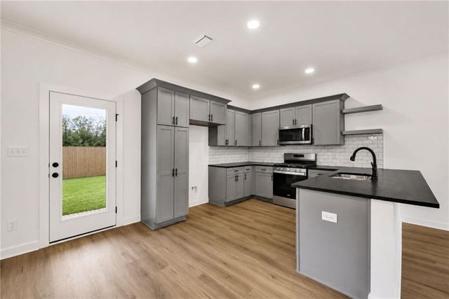 6776 Barneswood Court, Theodore, AL 36582