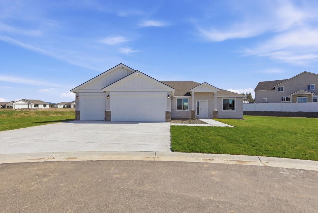 1226 N Park Ct, Deer Park, WA 99006 photo 2