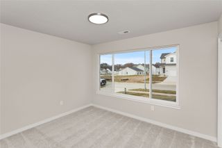 4307 Grover Woods Lane, Des Moines, IA 50317