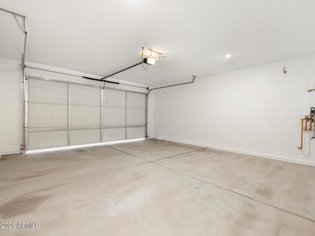10803 W ATLANTIS Way, Tolleson, AZ 85353