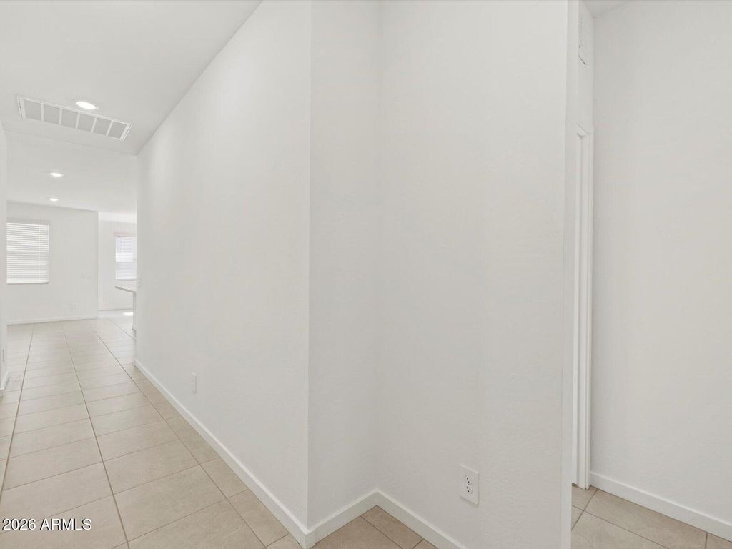 10803 W ATLANTIS Way, Tolleson, AZ 85353 — photo 3