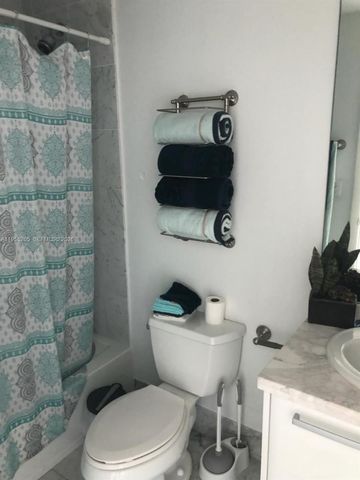 253 NE 2nd St 3509, Miami, FL 33132