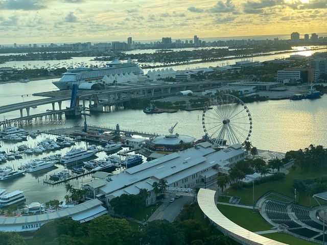 253 NE 2nd St 3509, Miami, FL 33132