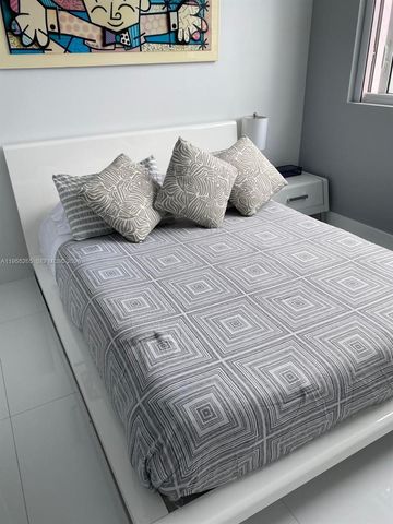 253 NE 2nd St 3509, Miami, FL 33132