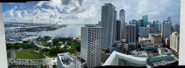 253 NE 2nd St 3509, Miami, FL 33132