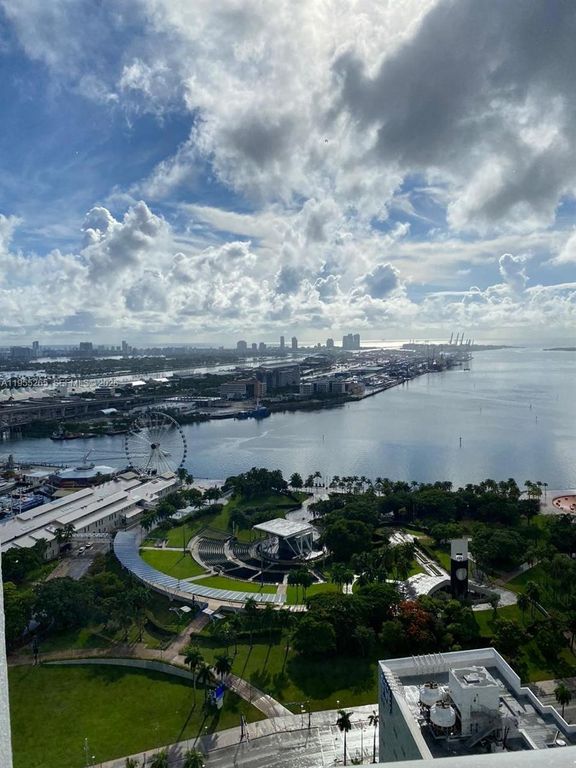 253 NE 2nd St 3509, Miami, FL 33132