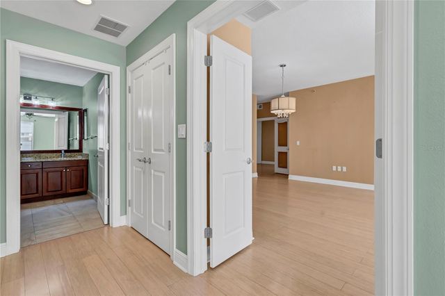 628 CLEVELAND STREET 1204, Clearwater, FL 33755