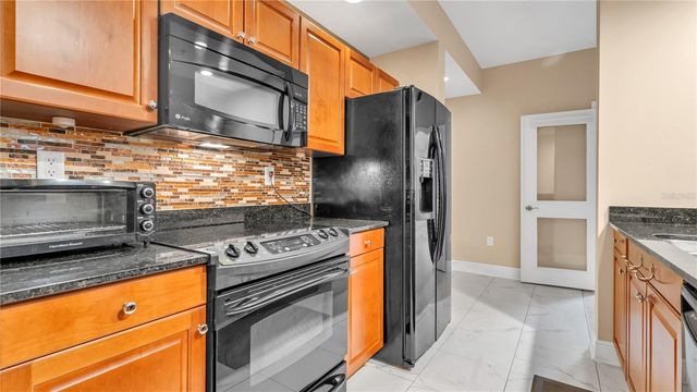 628 CLEVELAND STREET 1204, Clearwater, FL 33755