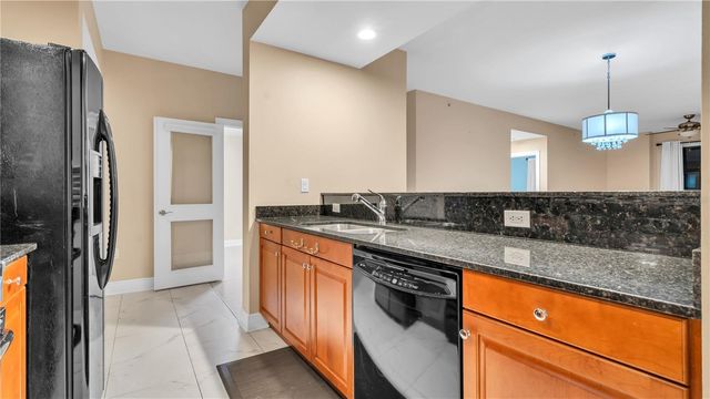 628 CLEVELAND STREET 1204, Clearwater, FL 33755
