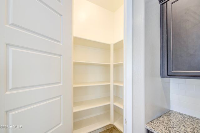 10334 E NICHOLS Avenue, Mesa, AZ 85209