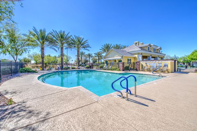 10334 E NICHOLS Avenue, Mesa, AZ 85209