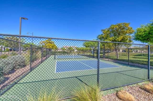 10334 E NICHOLS Avenue, Mesa, AZ 85209