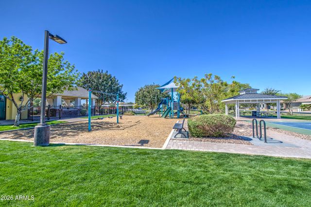 10334 E NICHOLS Avenue, Mesa, AZ 85209