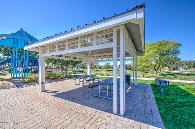 10334 E NICHOLS Avenue, Mesa, AZ 85209