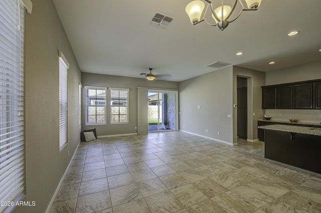 10334 E NICHOLS Avenue, Mesa, AZ 85209