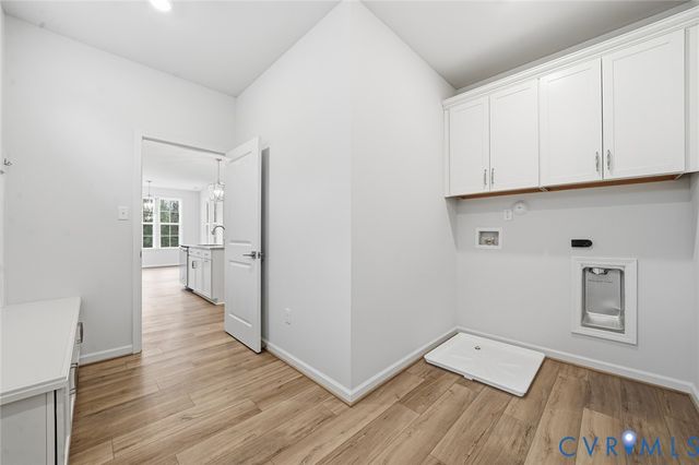 7237 Sommervale Dr, Moseley, VA 23120