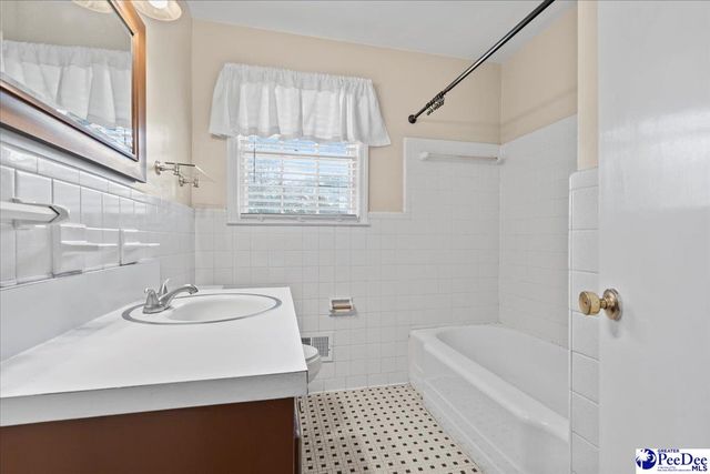 1406 Poinsett Drive, Florence, SC 29505