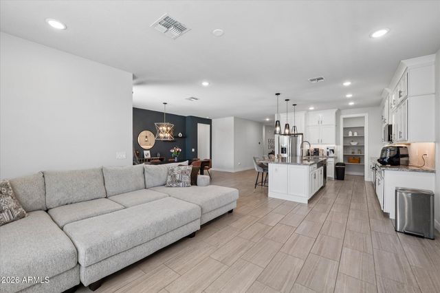 8521 S 69TH Lane, Laveen, AZ 85339