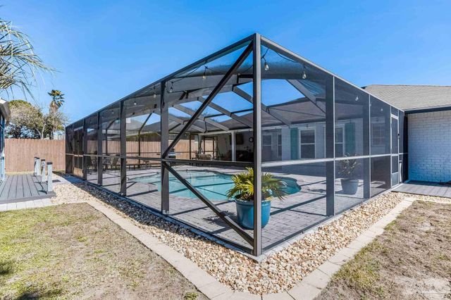 1677 Village Pkwy, Gulf Breeze, FL 32561