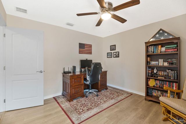 1677 Village Pkwy, Gulf Breeze, FL 32561