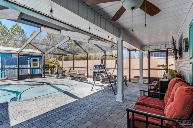 1677 Village Pkwy, Gulf Breeze, FL 32561