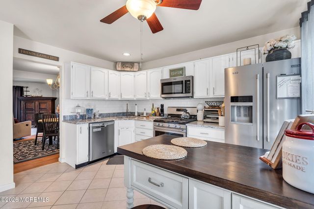 902 Bent Trail, Toms River, NJ 08753