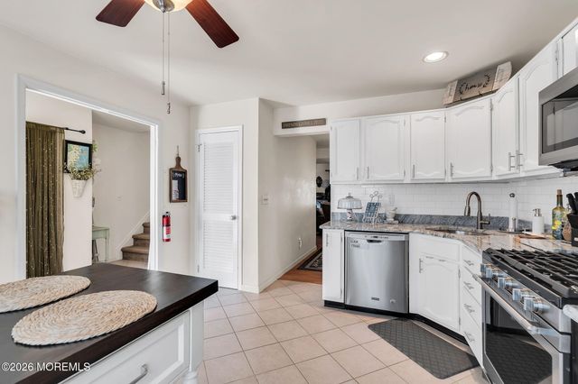 902 Bent Trail, Toms River, NJ 08753