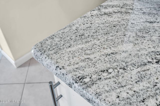 902 Bent Trail, Toms River, NJ 08753