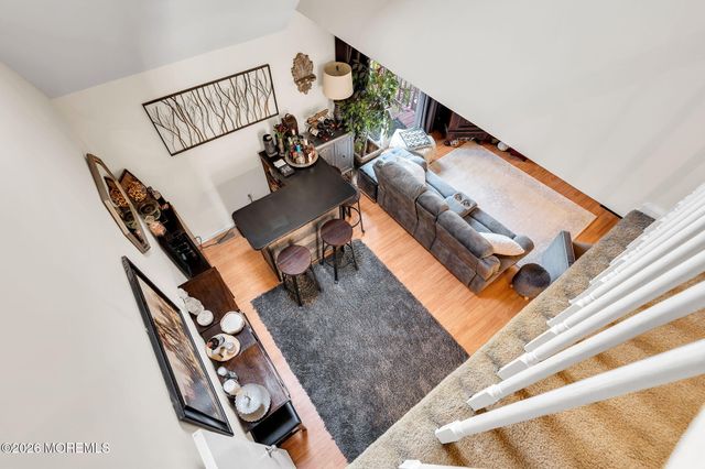 902 Bent Trail, Toms River, NJ 08753