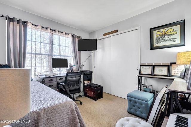 902 Bent Trail, Toms River, NJ 08753