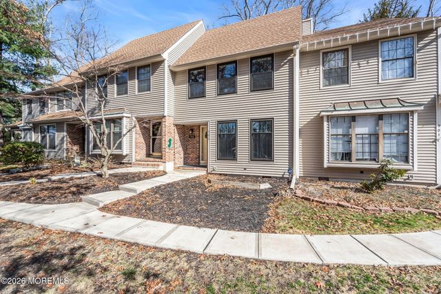 902 Bent Trail, Toms River, NJ 08753