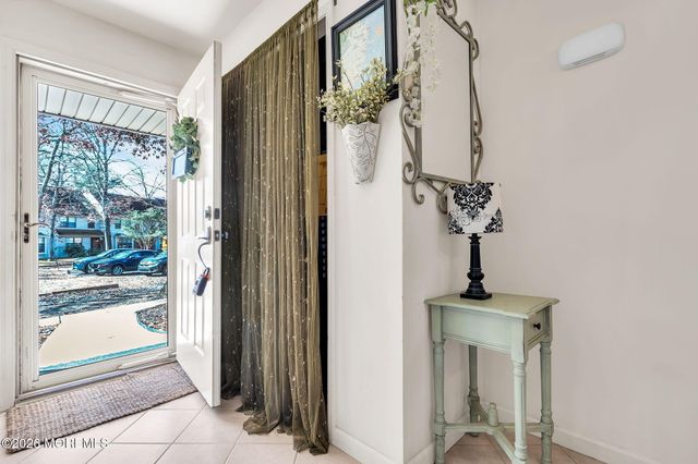 902 Bent Trail, Toms River, NJ 08753