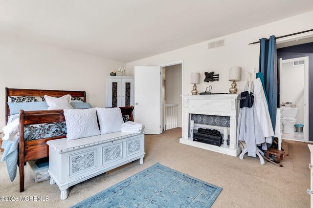 902 Bent Trail, Toms River, NJ 08753