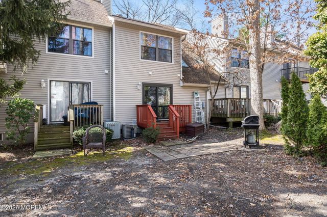 902 Bent Trail, Toms River, NJ 08753
