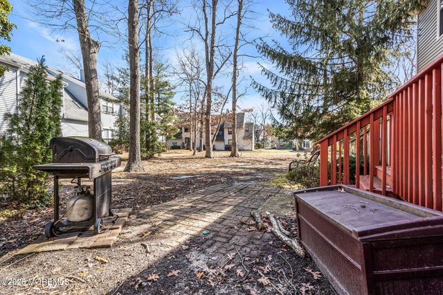 902 Bent Trail, Toms River, NJ 08753