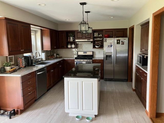 3501 109th STREET, Pleasant Prairie, WI 53158