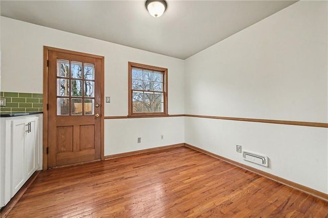 9106 W 97th Street, Overland Park, KS 66212