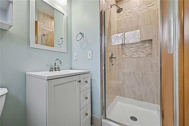 9106 W 97th Street, Overland Park, KS 66212