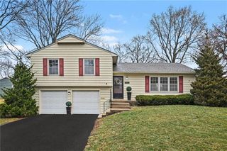 9106 W 97th Street, Overland Park, KS 66212