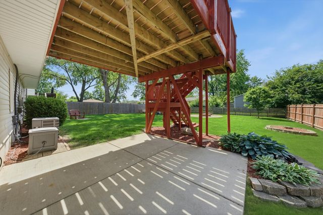 134 Michael Lane, New Lenox, IL 60451