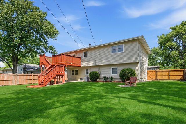 134 Michael Lane, New Lenox, IL 60451