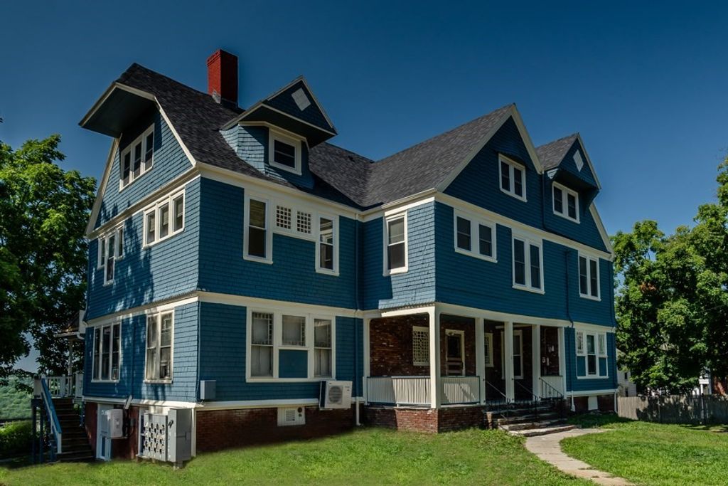 11 Park St 9, Haverhill, MA 01830