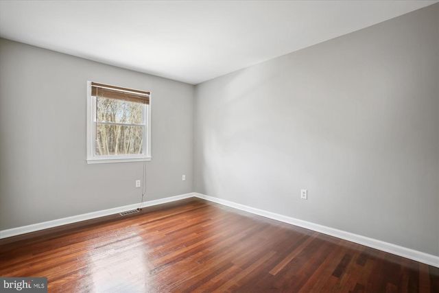 1962 MARINER LN, Woodbridge, VA 22192