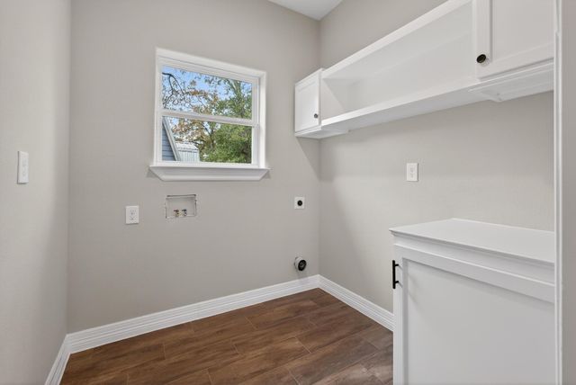 15608 Navajo Trail, Willis, TX 77378