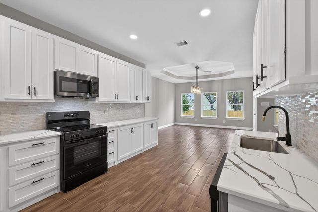 15608 Navajo Trail, Willis, TX 77378