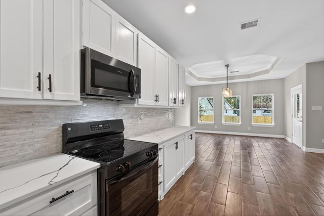 15608 Navajo Trail, Willis, TX 77378