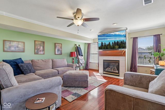 4434 W Windsong Court, New Palestine, IN 46163