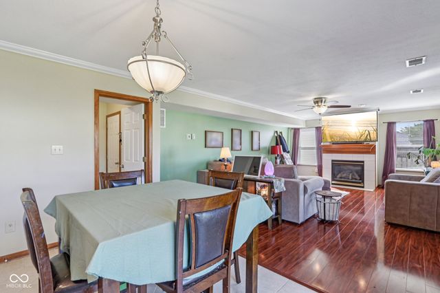 4434 W Windsong Court, New Palestine, IN 46163